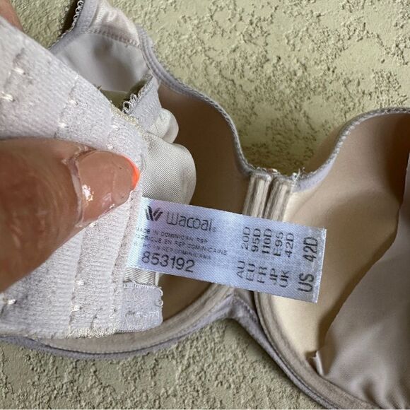 Wacoal basic beauty spacer t-shirt bra Sz 42D in tan - Picture 6 of 7